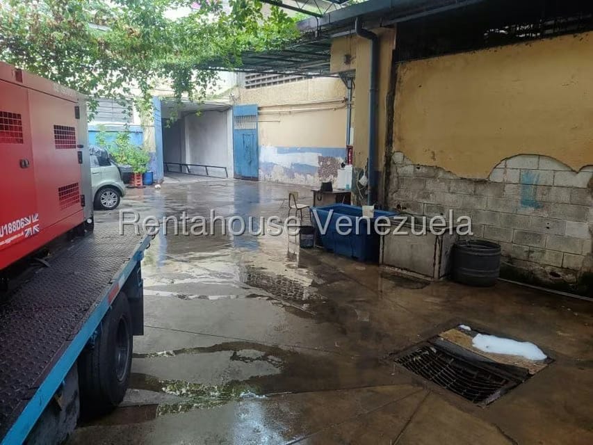 Comercial (Local Comercial) en Venta en Puente Hierro, Distrito Metropolitano - 8