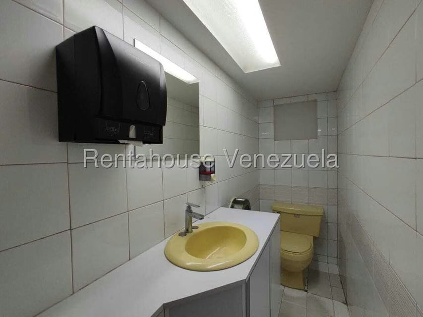 Comercial (Oficina) en Alquiler en Chuao, Distrito Metropolitano - 12