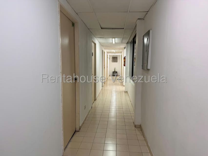 Comercial (Oficina) en Alquiler en Chuao, Distrito Metropolitano - 10