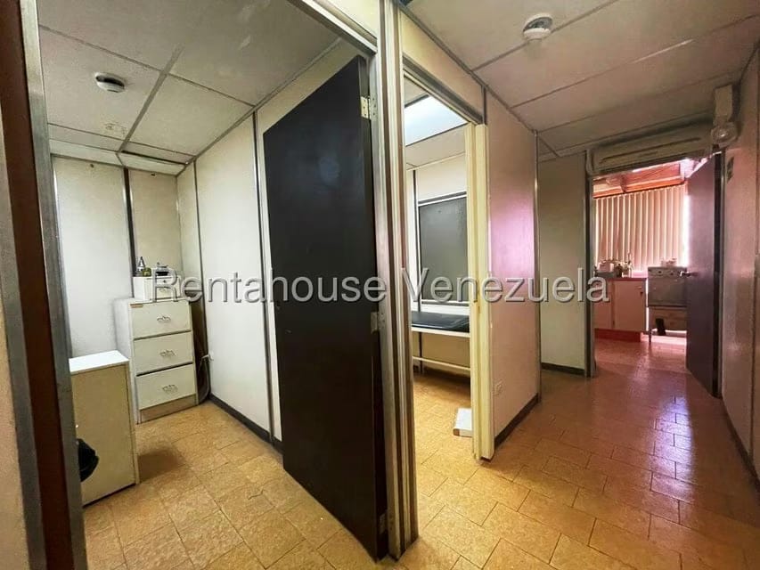 Apartamento (1 Nivel) en Venta en Parroquia Santa Rosalia, Distrito Metropolitano - 8