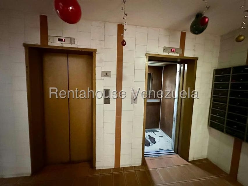Apartamento (1 Nivel) en Venta en Centro, Lara - 2