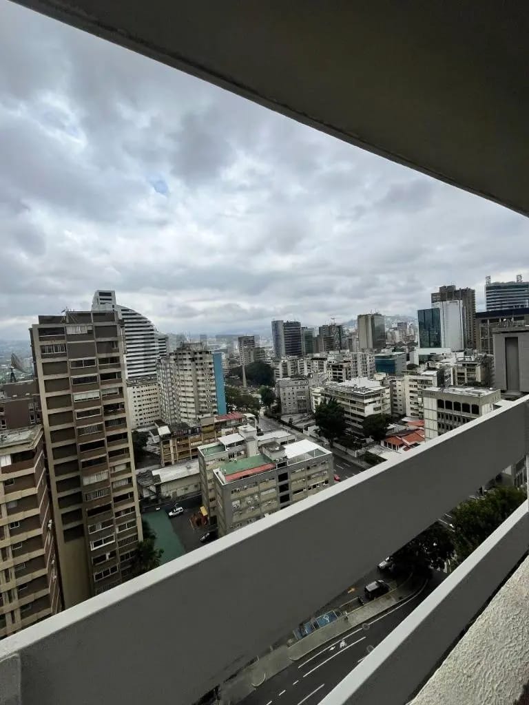 Apto Remodelado En Alquiler En Altamira 1ha/1ba/1pe - 11