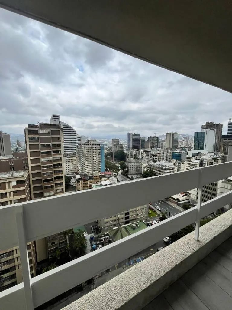 Apto Remodelado En Alquiler En Altamira 1ha/1ba/1pe - 13