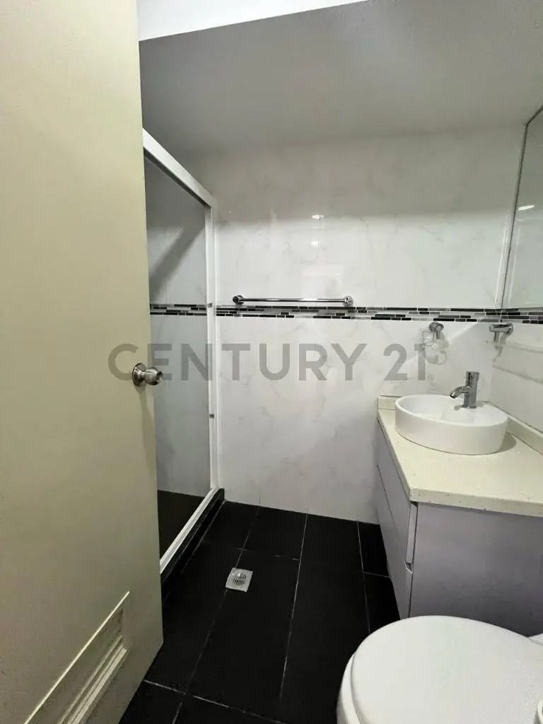 Apto Remodelado En Alquiler En Altamira 1ha/1ba/1pe - 14