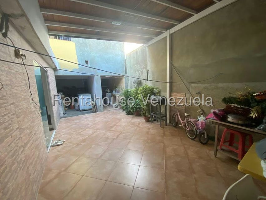 Casa (Duplex) en Venta en La Mora, Lara - 33