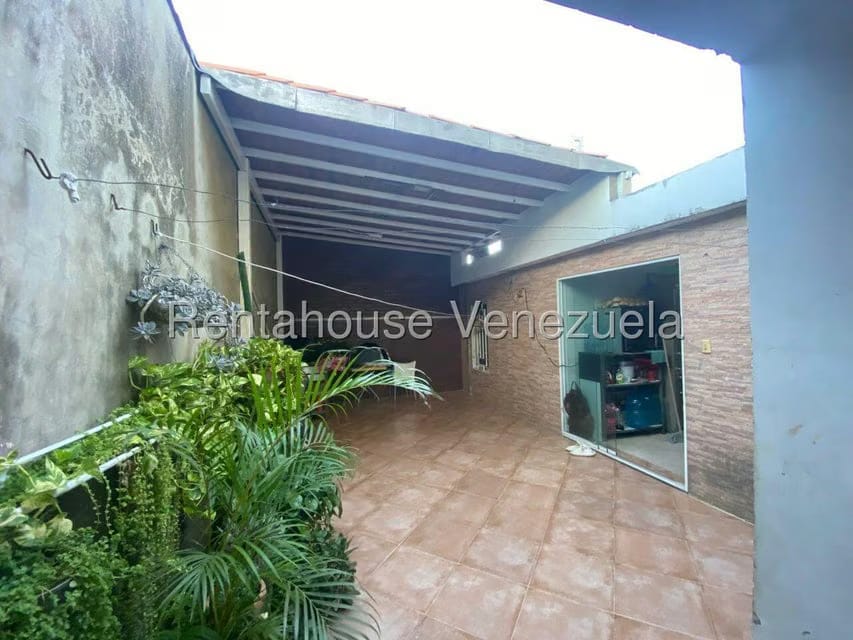Casa (Duplex) en Venta en La Mora, Lara - 34
