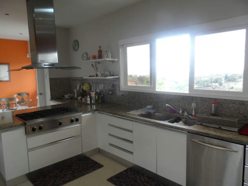 Casa (Multipes Niveles) en Venta en La Lagunita Country Club, Distrito Metropolitano - 26