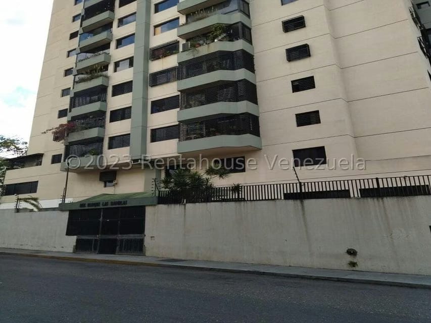 Apartamento (1 Nivel) en Venta en Los Rosales, Distrito Metropolitano - 2