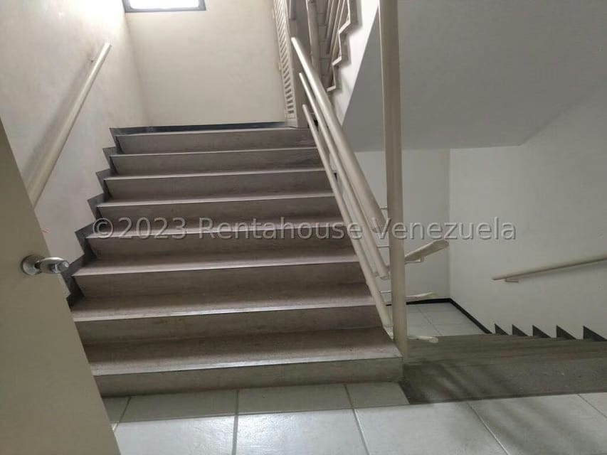 Apartamento (1 Nivel) en Venta en Los Rosales, Distrito Metropolitano - 37