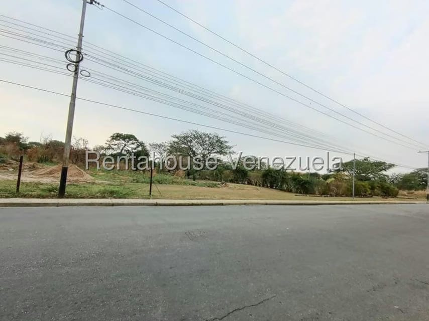 Terreno (Comercial) en Venta en Flor Amarillo, Carabobo - 16