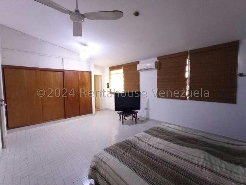 Casa (Duplex) en Venta en Trigal Centro, Carabobo - 18