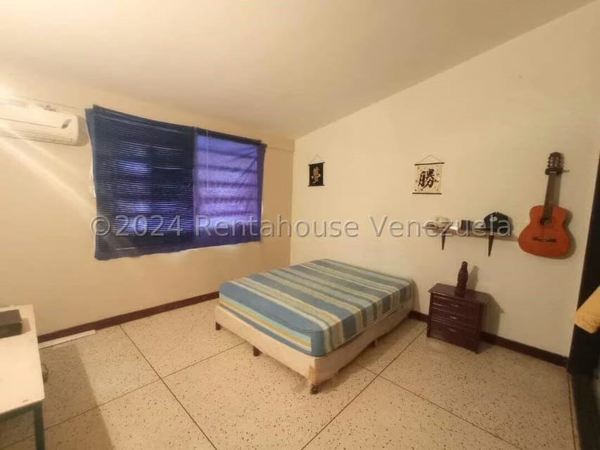 Casa (Duplex) en Venta en Trigal Centro, Carabobo - 23
