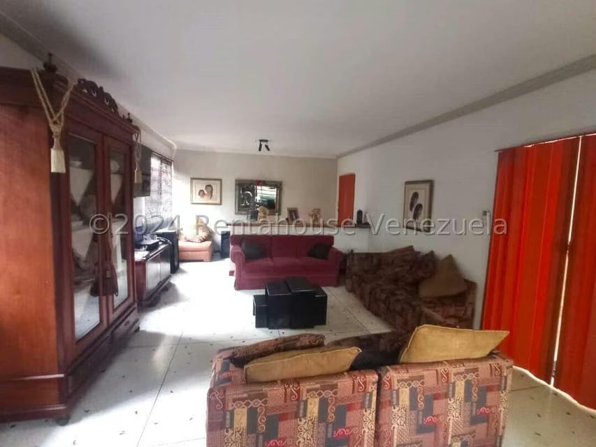 Casa (Duplex) en Venta en Trigal Centro, Carabobo - 4