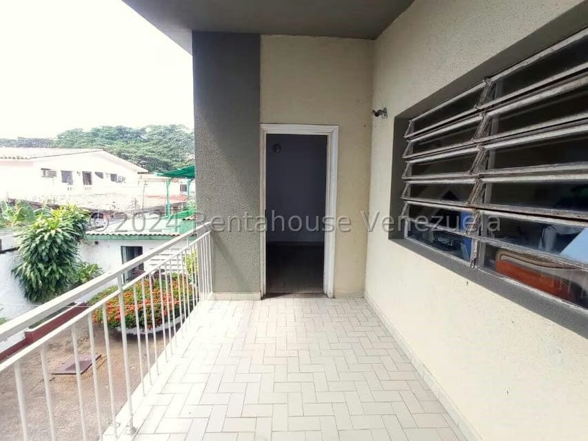 Casa (Duplex) en Venta en Trigal Centro, Carabobo - 35