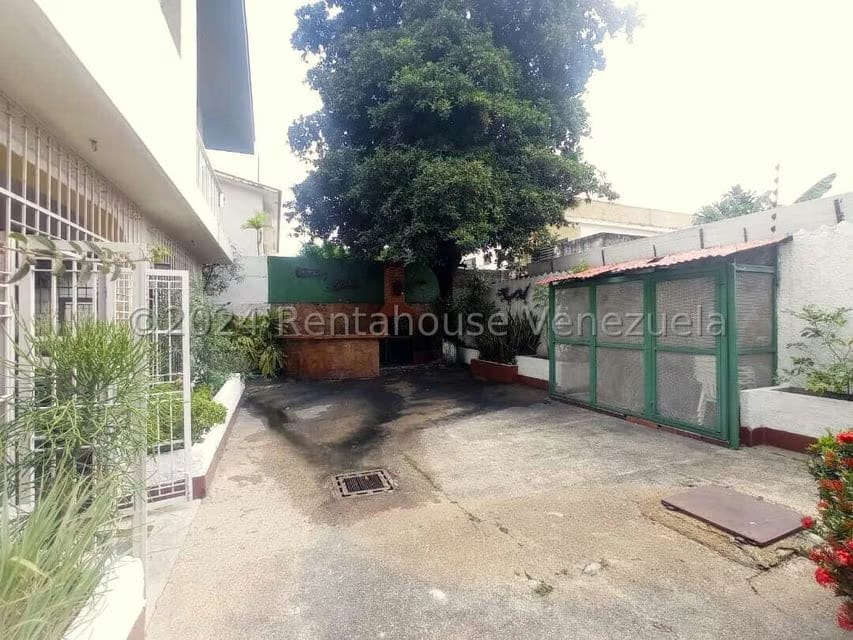 Casa (Duplex) en Venta en Trigal Centro, Carabobo - 42