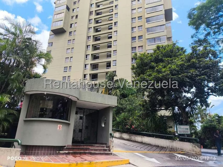 Apartamento (1 Nivel) en Alquiler en Colinas de Quinta Altamira, Distrito Metropolitano