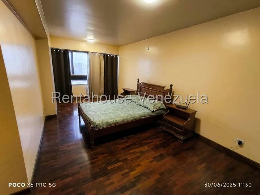 Apartamento (1 Nivel) en Alquiler en Colinas de Quinta Altamira, Distrito Metropolitano - 9