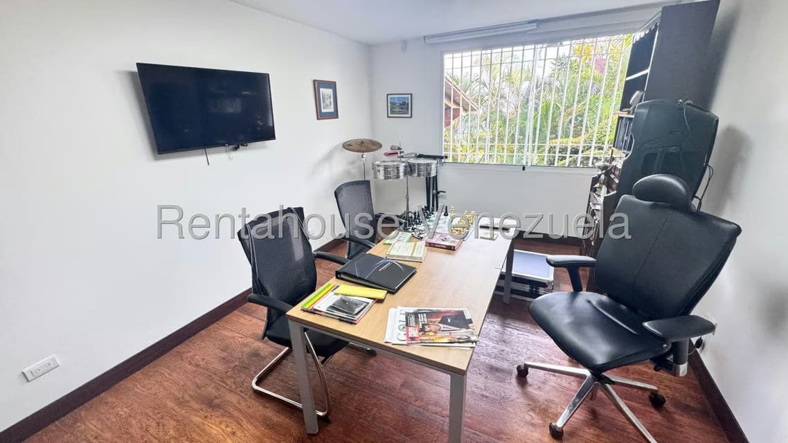 Casa (Multipes Niveles) en Venta en Alto Hatillo, Distrito Metropolitano - 32