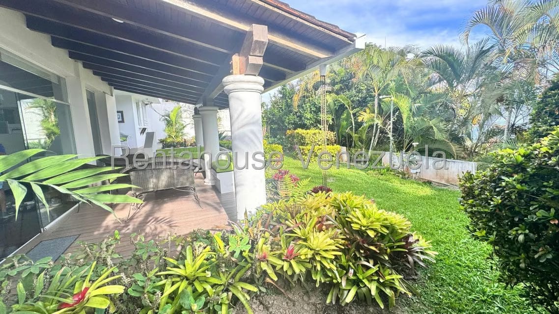 Casa (Multipes Niveles) en Venta en Alto Hatillo, Distrito Metropolitano - 38