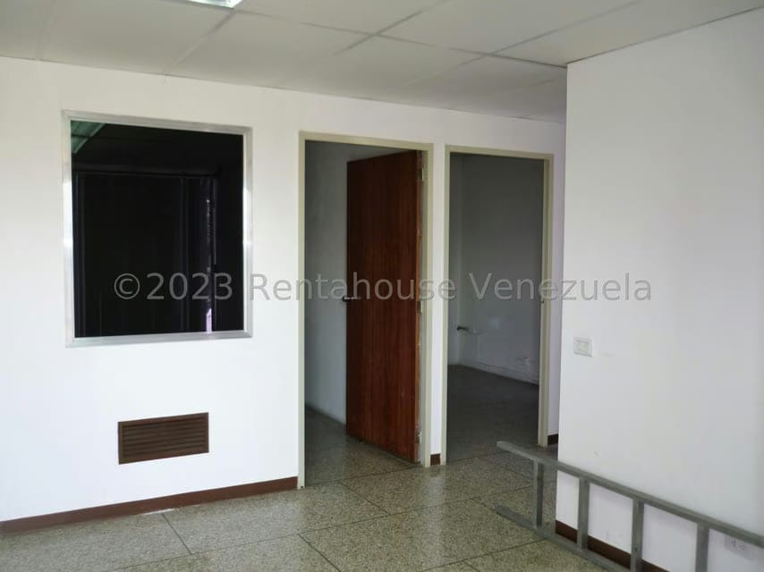 Comercial (Local Comercial) en Venta en Urbanizacion Industrial Santa Cruz, Aragua - 3