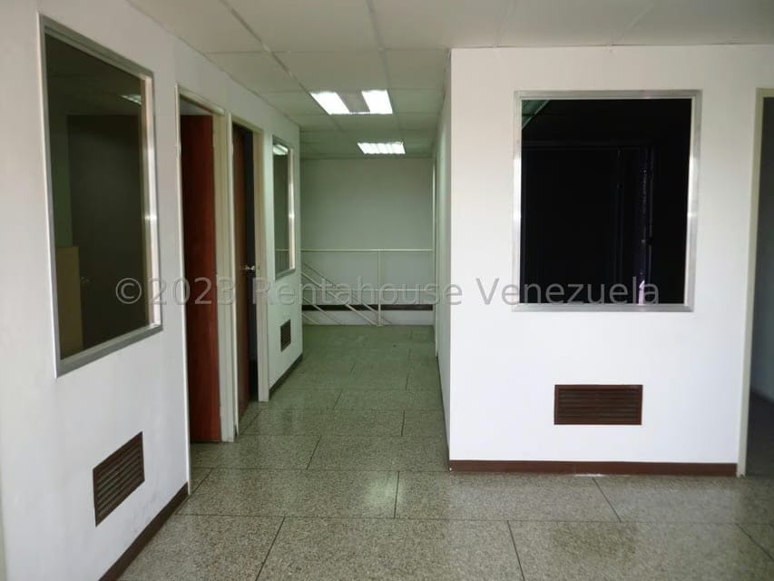 Comercial (Local Comercial) en Venta en Urbanizacion Industrial Santa Cruz, Aragua - 4