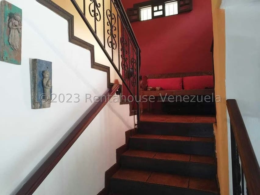 Casa (Multipes Niveles) en Venta en Oripoto, Distrito Metropolitano - 26