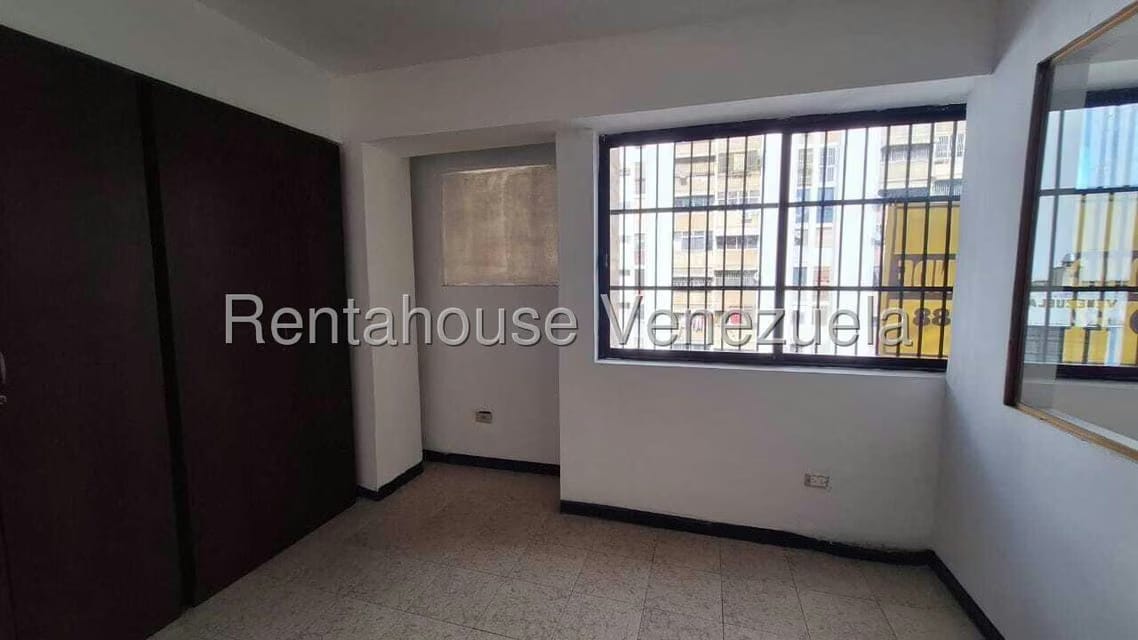 Comercial (Oficina) en Venta en Parroquia La Candelaria, Distrito Metropolitano - 12