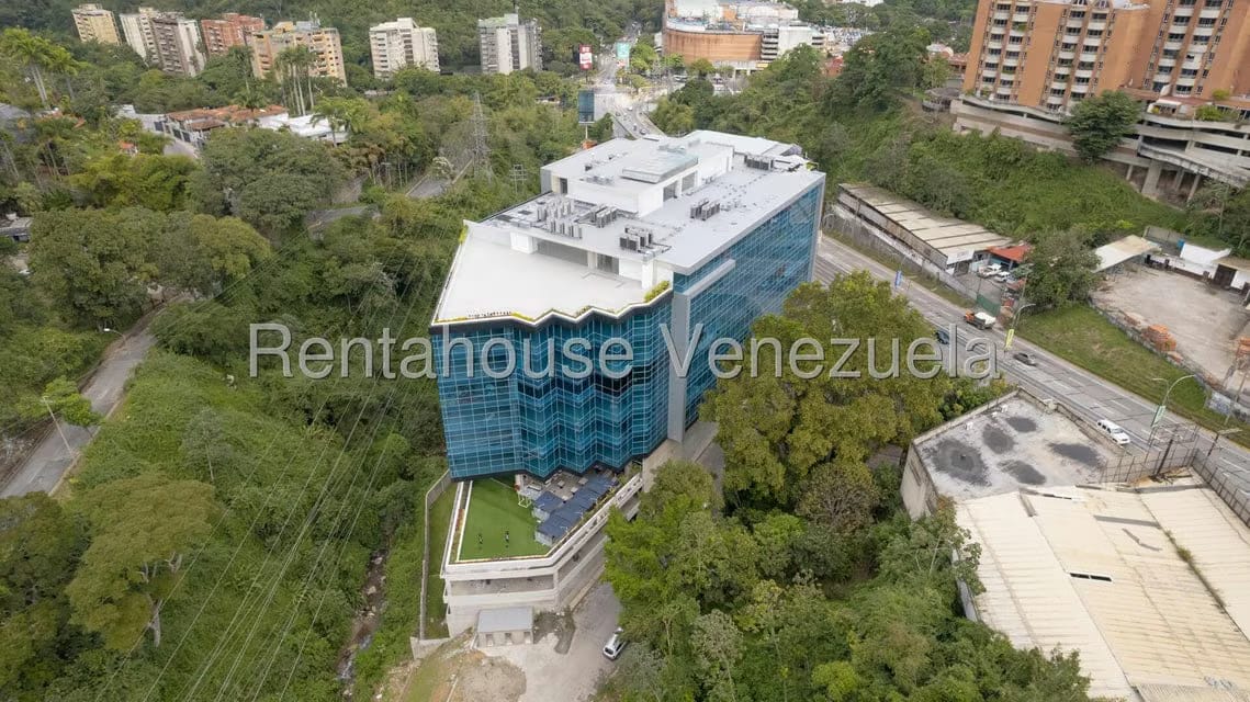 Comercial (Oficina) en Alquiler en Los Naranjos del Cafetal, Distrito Metropolitano