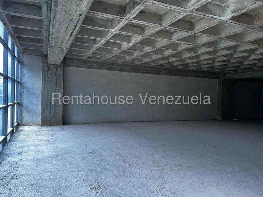 Comercial (Oficina) en Alquiler en Los Naranjos del Cafetal, Distrito Metropolitano - 11