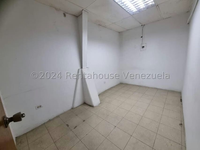 Comercial (Local Comercial) en Venta en Centro, Lara - 13
