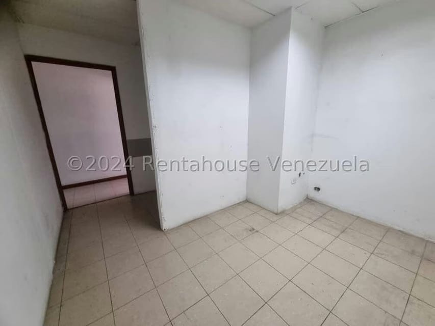 Comercial (Local Comercial) en Venta en Centro, Lara - 16