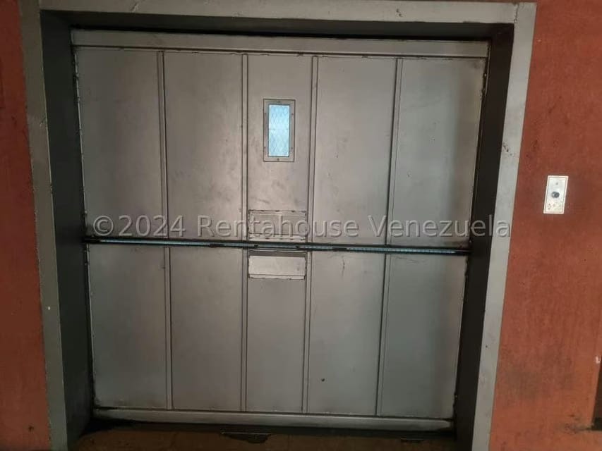 Comercial (Local Comercial) en Venta en Centro, Lara - 24
