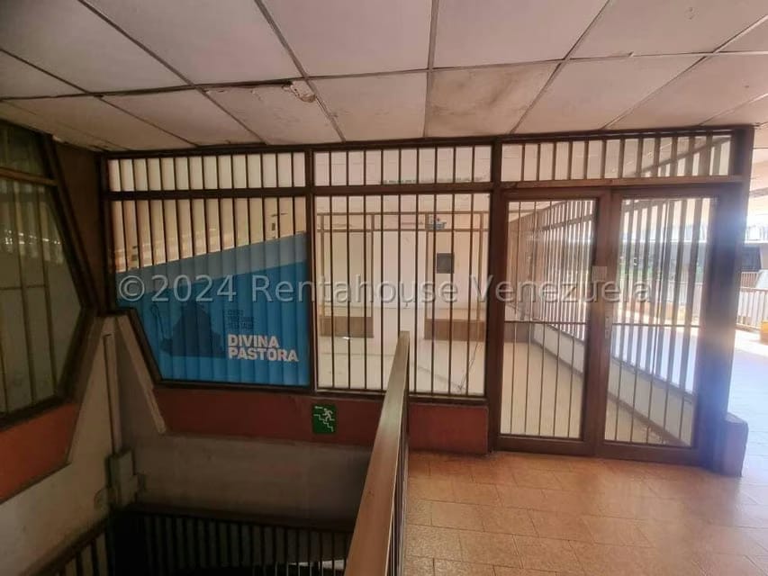Comercial (Local Comercial) en Venta en Centro, Lara - 4