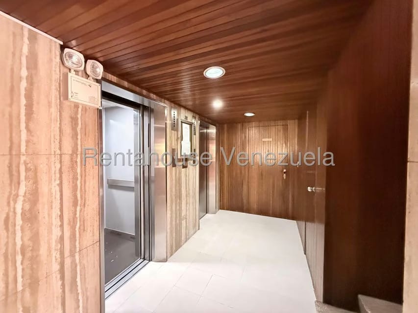 Apartamento (1 Nivel) en Venta en Montalban II, Distrito Metropolitano - 35