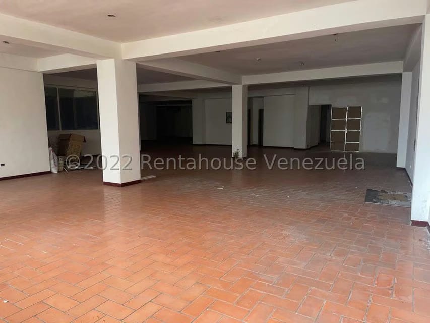 Comercial (Local Comercial) en Alquiler en Centro, Distrito Metropolitano - 2