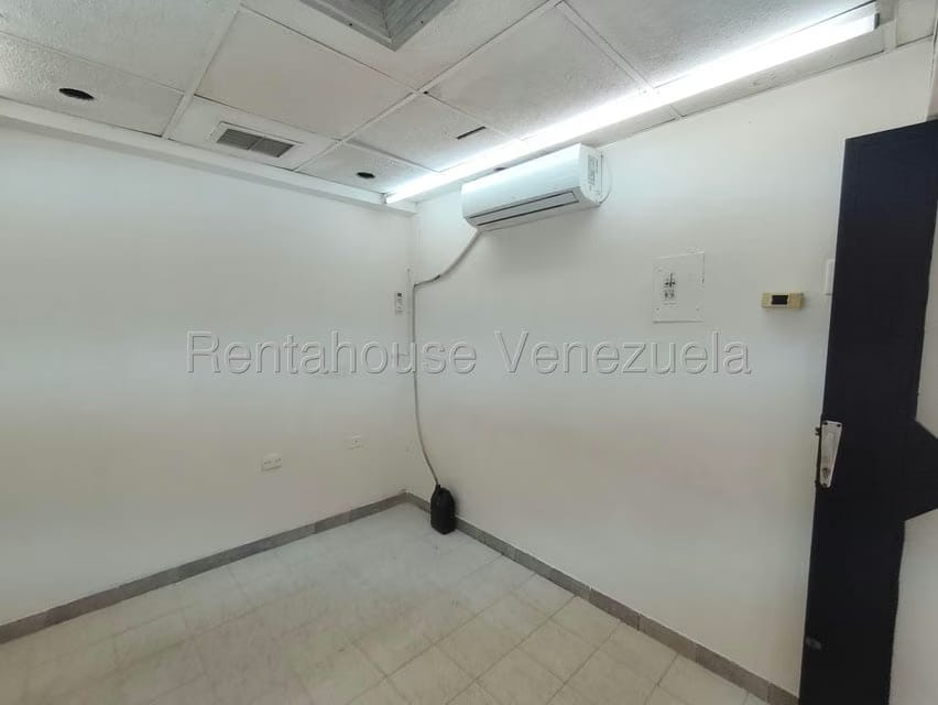 Comercial (Local Comercial) en Alquiler en Zona Centro, Aragua - 4