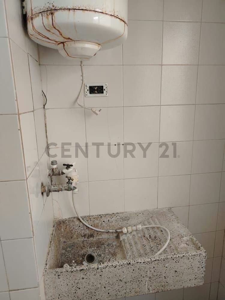 en alquiler Apartamento Amoblado en Urb Valles de Camoruco - 15
