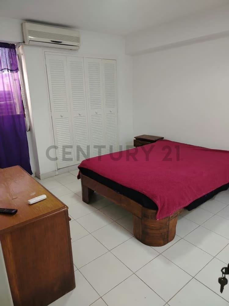 en alquiler Apartamento Amoblado en Urb Valles de Camoruco - 17