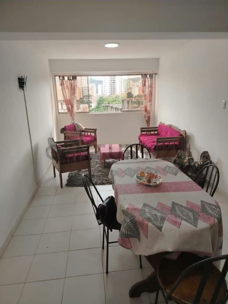 en alquiler Apartamento Amoblado en Urb Valles de Camoruco - 24