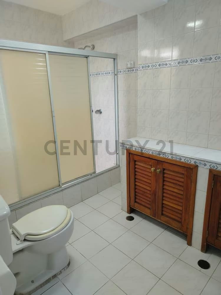 en alquiler Apartamento Amoblado en Urb Valles de Camoruco - 28