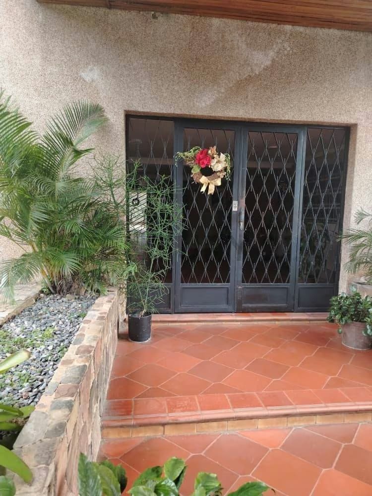 en alquiler Apartamento Amoblado en Urb Valles de Camoruco - 4