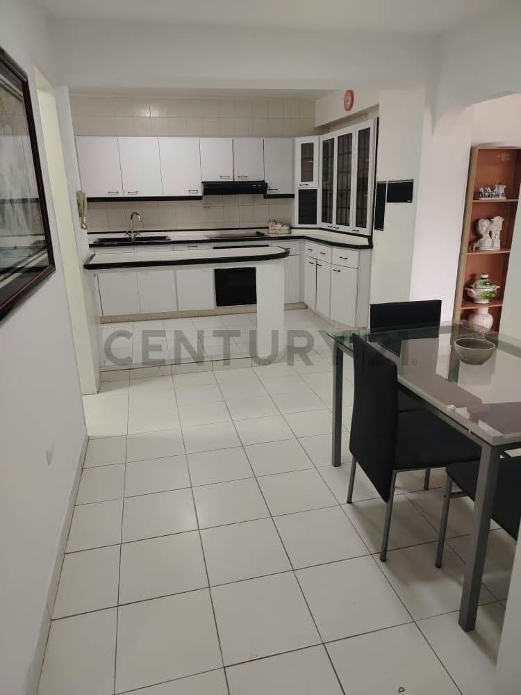 en alquiler Apartamento Amoblado en Urb Valles de Camoruco - 6