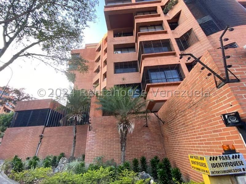 Apartamento (Multiples Niveles) en Venta en Los Samanes, Distrito Metropolitano - 2