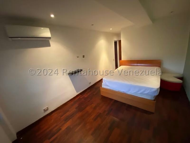 Apartamento (Multiples Niveles) en Venta en Los Samanes, Distrito Metropolitano - 14