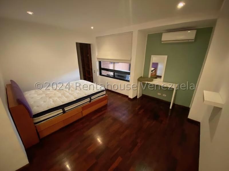 Apartamento (Multiples Niveles) en Venta en Los Samanes, Distrito Metropolitano - 16