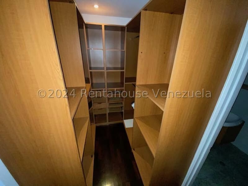 Apartamento (Multiples Niveles) en Venta en Los Samanes, Distrito Metropolitano - 19
