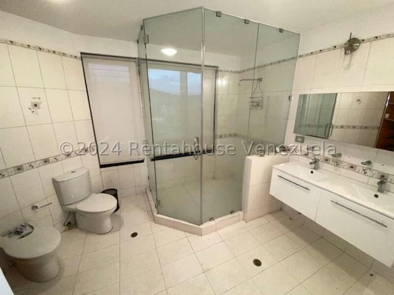 Apartamento (Multiples Niveles) en Venta en Los Samanes, Distrito Metropolitano - 24