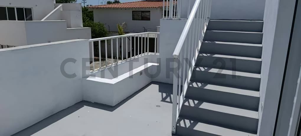 Town House listo para habitar, en direccion a Playa El Agua Isla de Margarita - 23