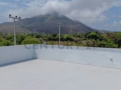 Town House listo para habitar, en direccion a Playa El Agua Isla de Margarita - 8