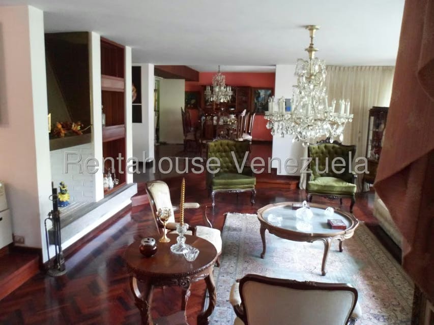 Apartamento (1 Nivel) en Venta en El Hatillo, Distrito Metropolitano - 2